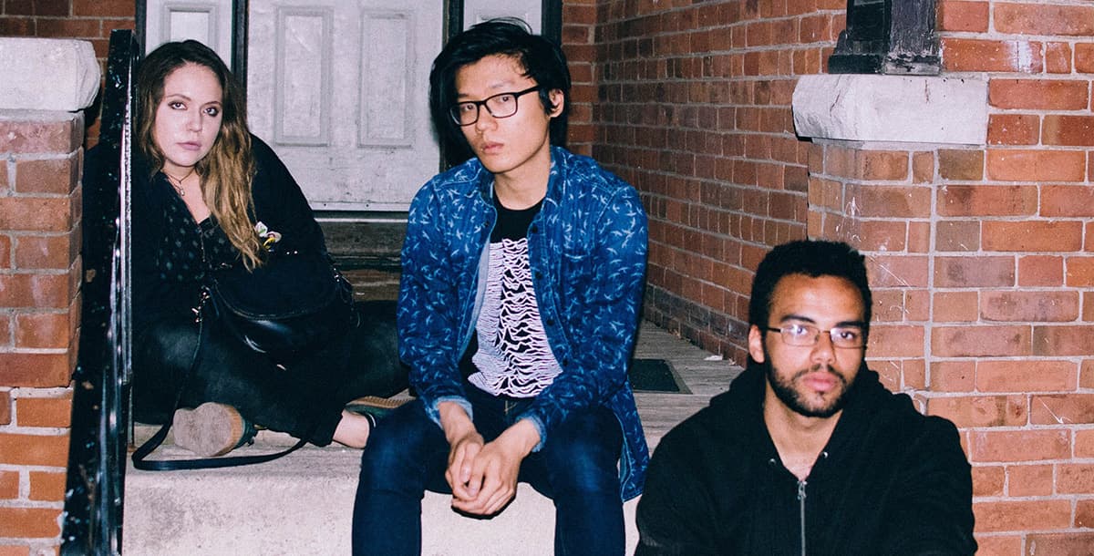 Listen To Magnificent By Emerging Toronto Trio Overlapse