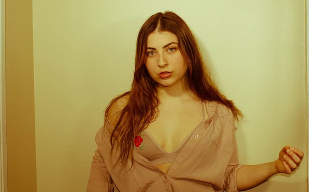 Molly O'Malley Shares New EP Ft. The Raw Bedroom Lens